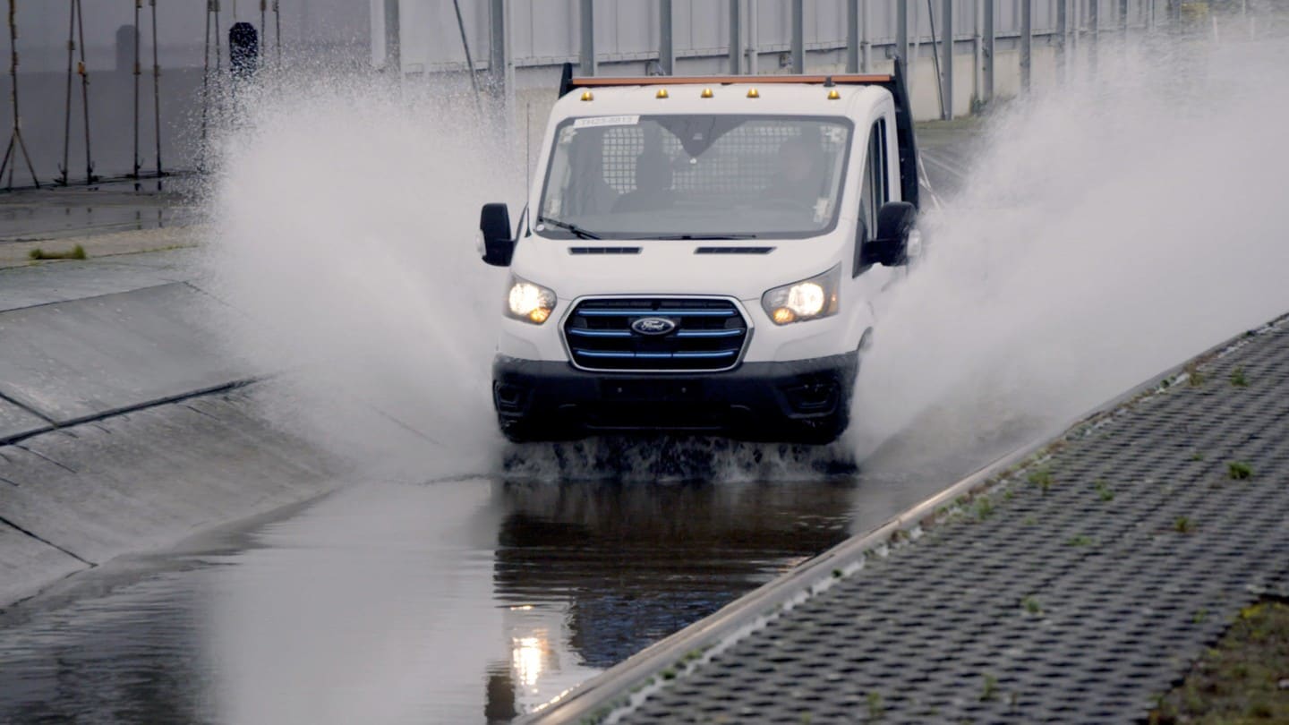Ford E-Transit faz ‘Semana de Campo’ com testes intensos