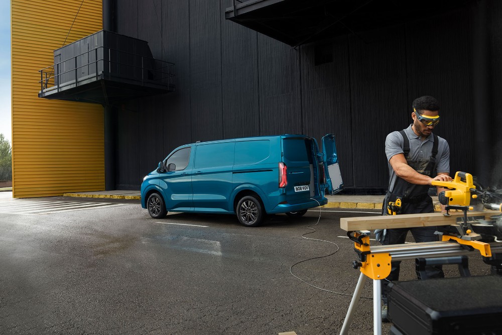 Ford E-Transit Custom