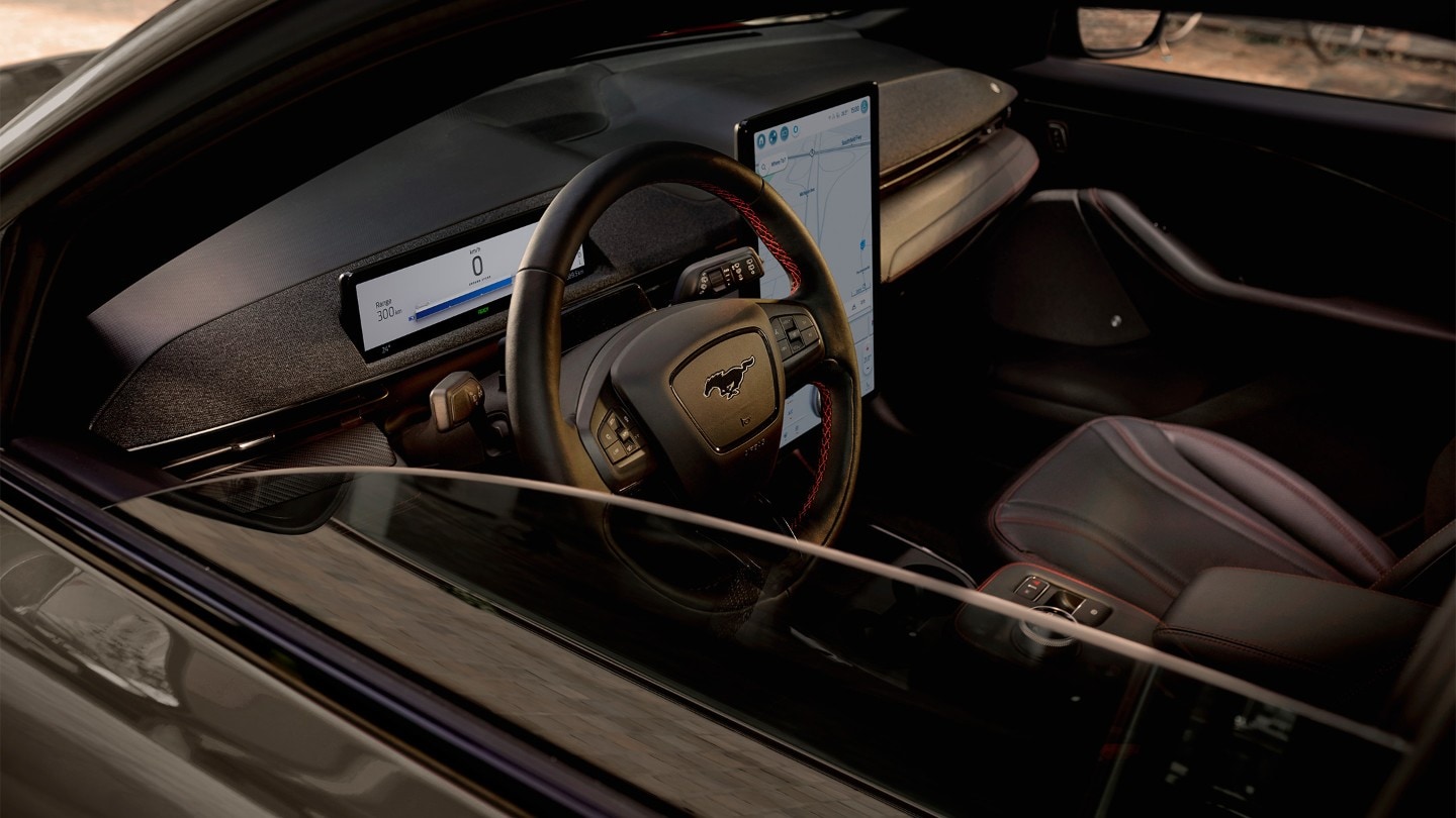 Ford SYNC 4A no interior do Mustang Mach-E