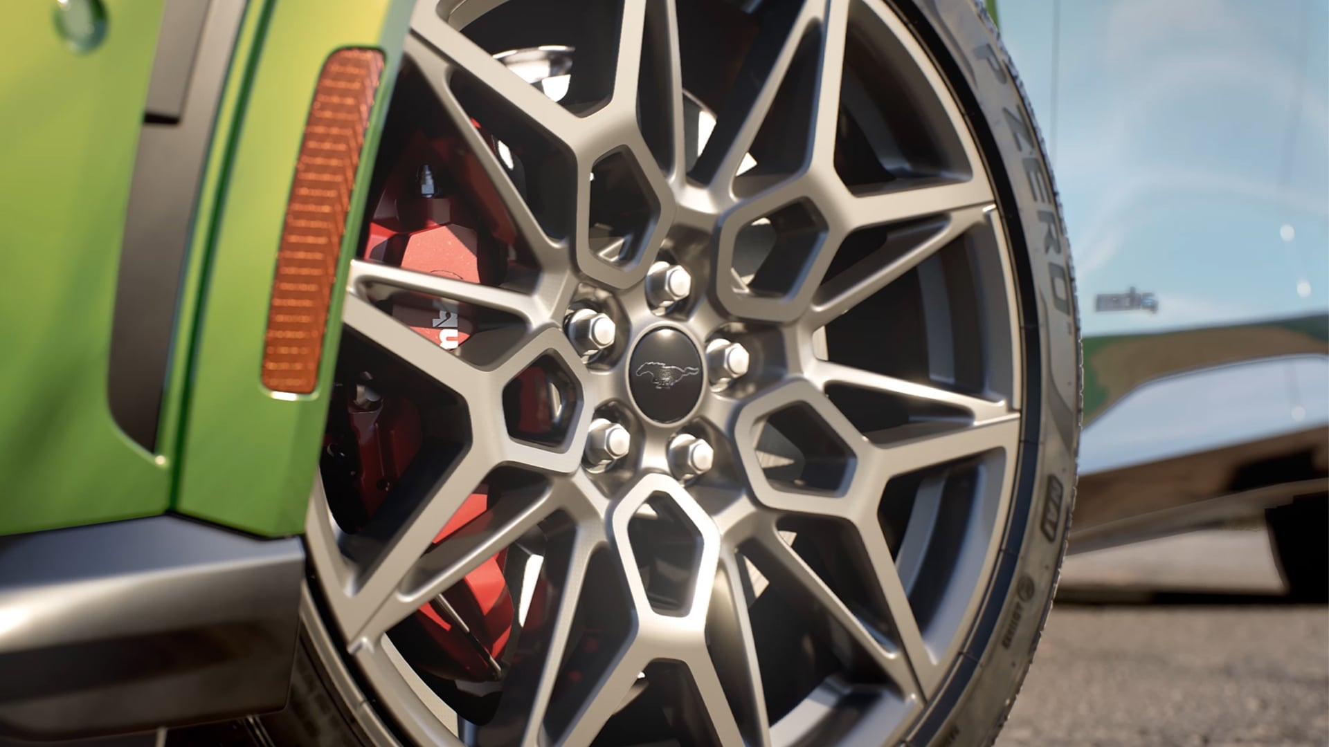 Grande plano do Ford Mustang Mach-E, jantes de liga leve de 20" em alumínio em Carbonised Grey.