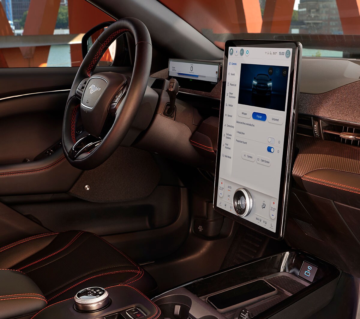Interior do Ford Mustang Mach-E SUV 