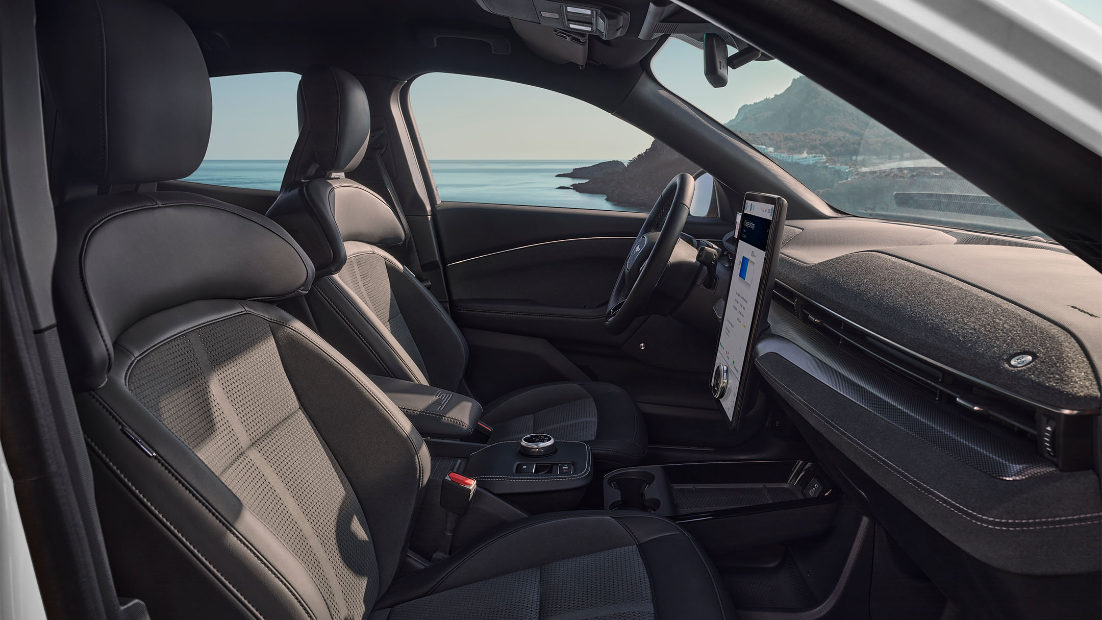 Bancos traseiros do Ford Mustang Mach-E SUV elétrico