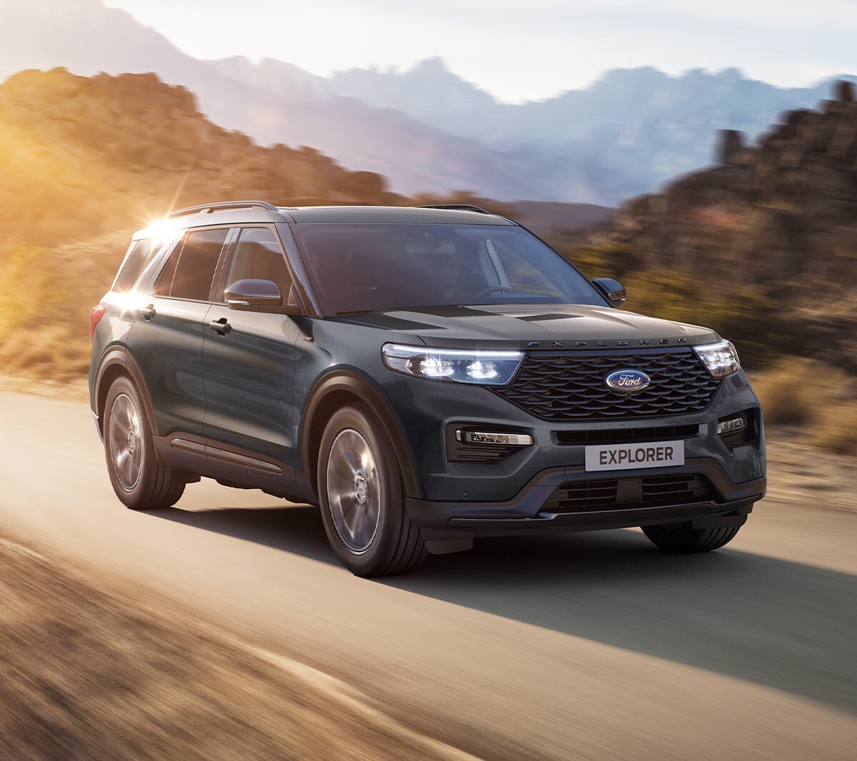 Ford Explorer em condução