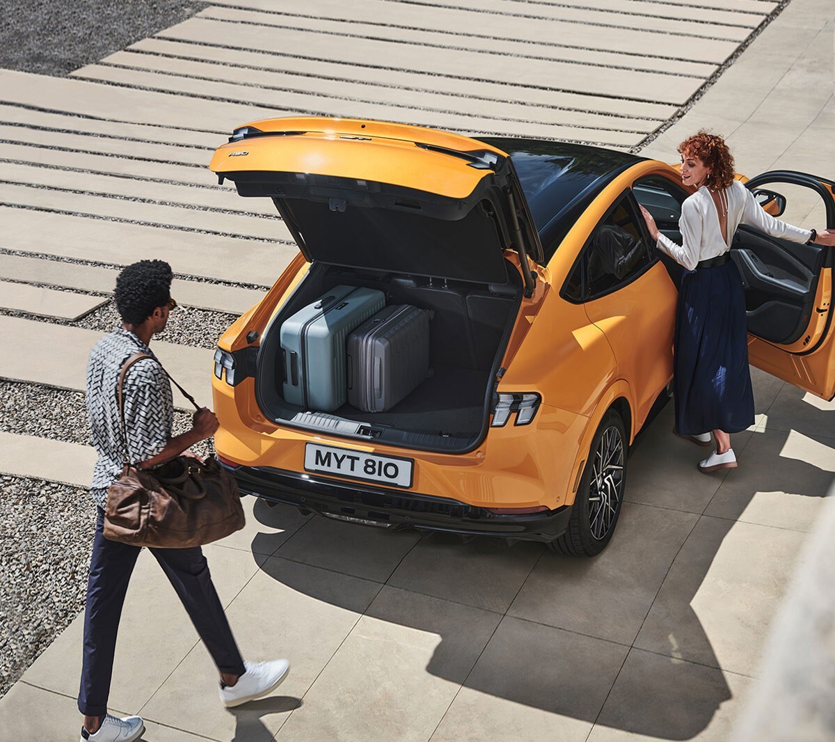 Bancos traseiros do Ford Mustang Mach-E SUV elétrico