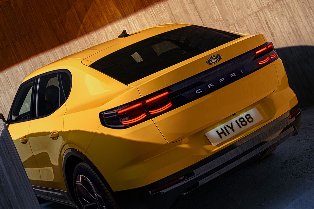 Grande plano dos novos farolins traseiros do Ford Capri® inspirados no Capri original. 