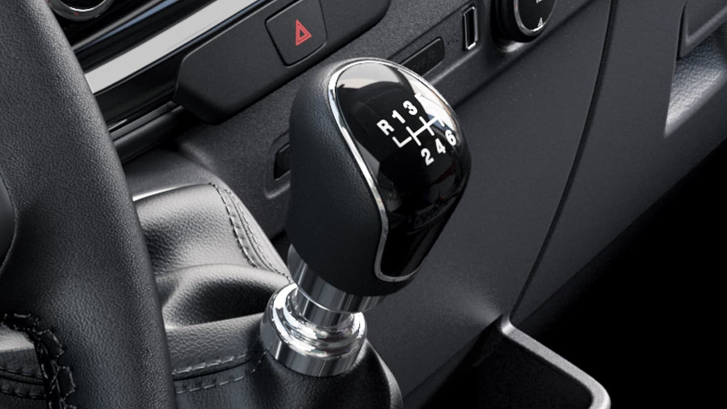 Transmissão manual de seis velocidades do Ford Transit Chassis Cabina