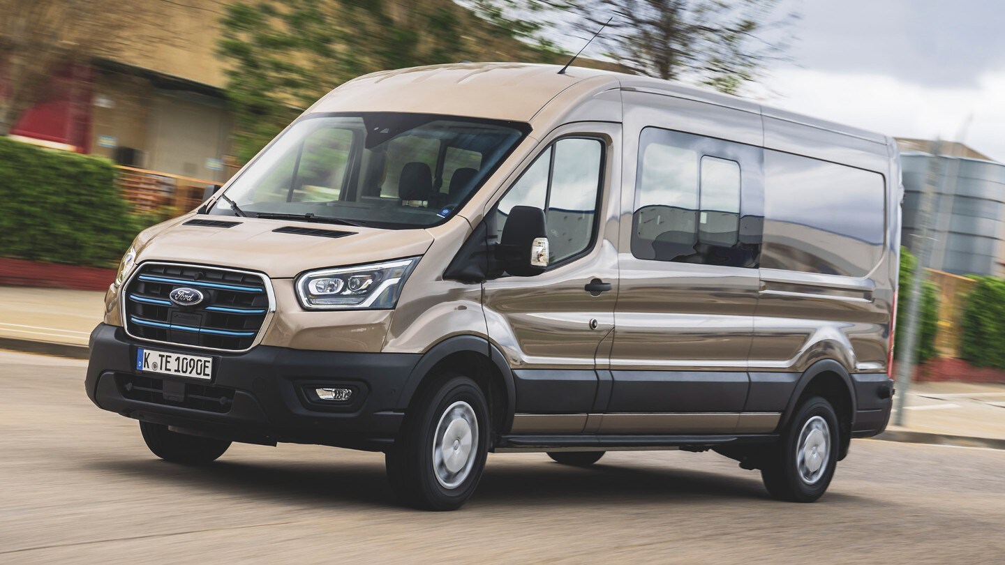 Ford E-Transit Double-Cab-in-Van driving