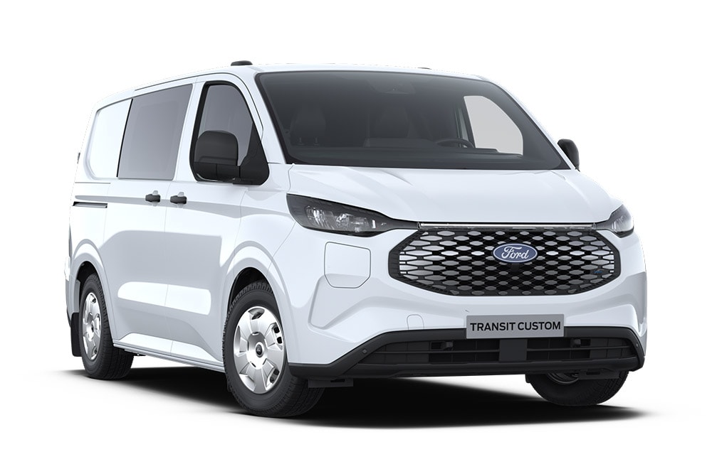 Ford E-Transit Custom multi-cab branca, vista da parte dianteira em ângulo.