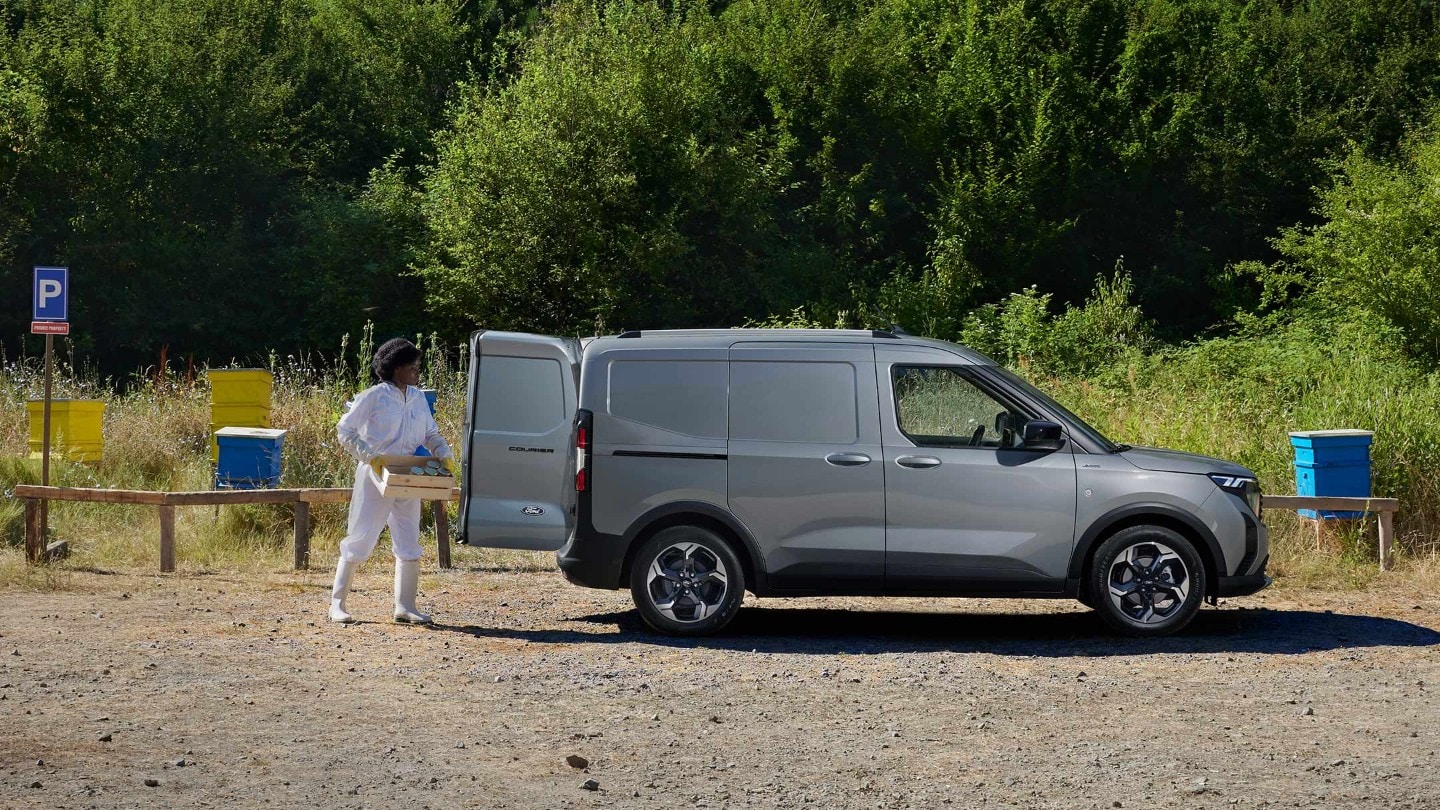 Ford Transit Courier Side Profile