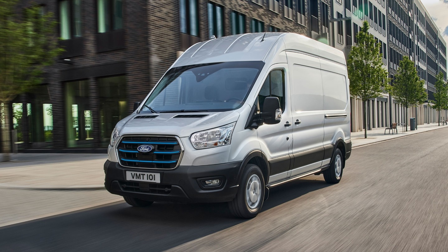 Ford E-Transit em circulação