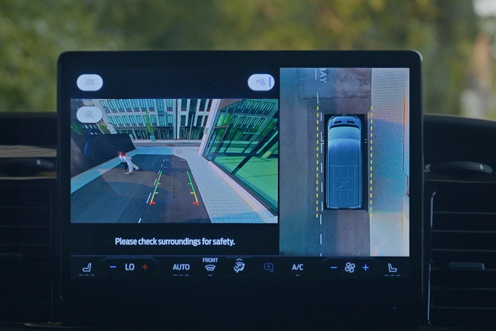 Ecrã SYNC 4 a mostrar o visor da câmara de 360°. 