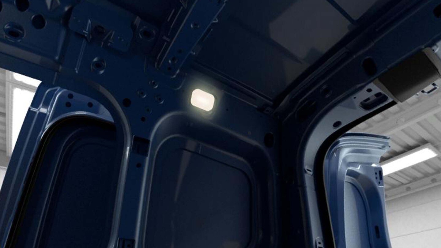 Transit Courier luz interior