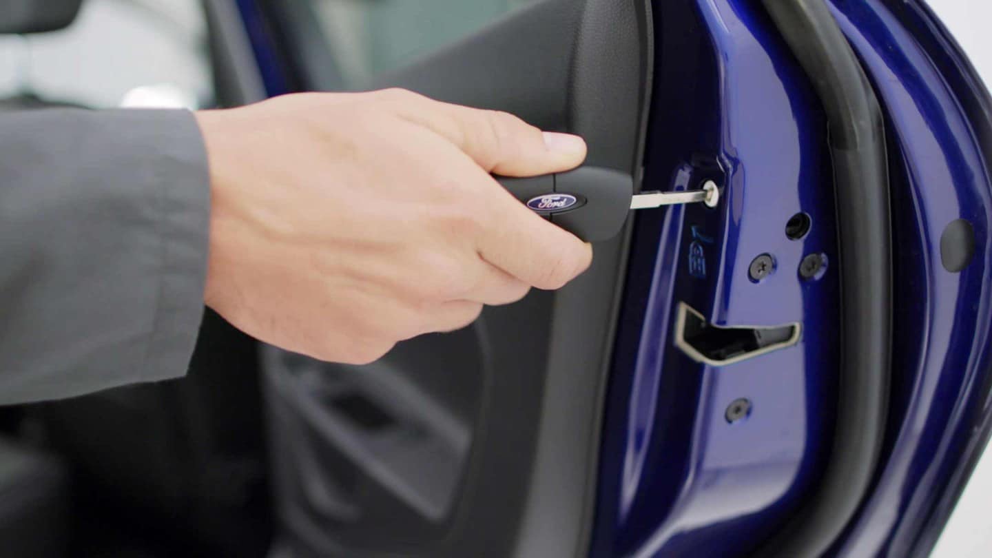How to use your car’s child locks
